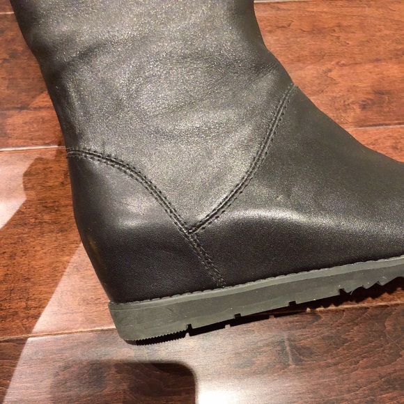 Over the knee boots - Picture 6 of 8